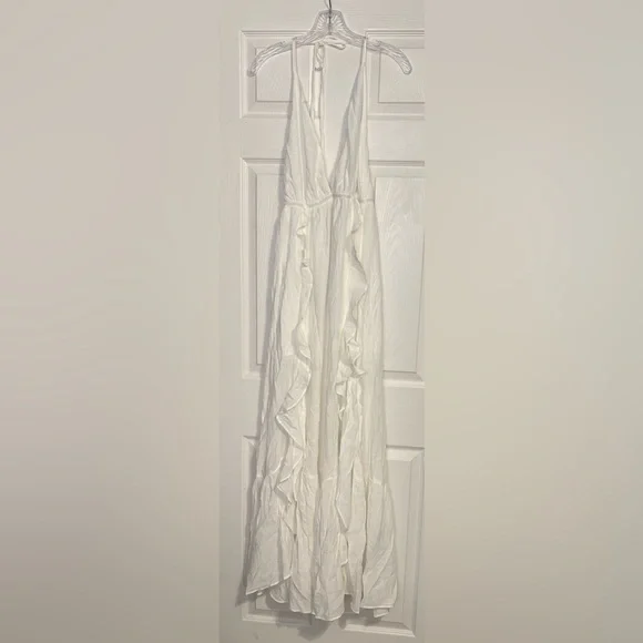 Sale! Fashion Nova White Halter Maxi Dress SOLD OUT! - Picture 4 of 7